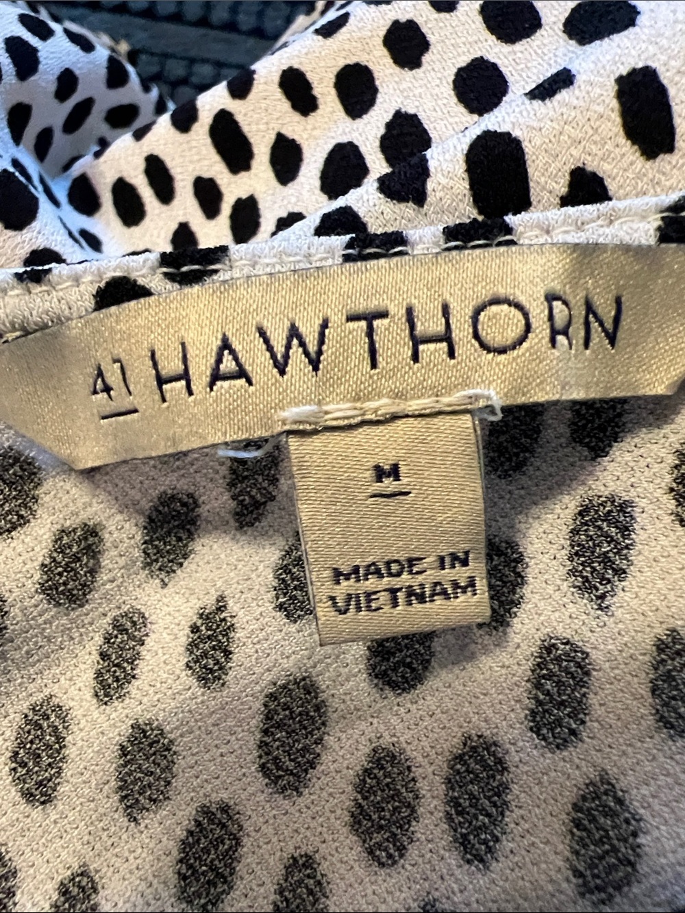 41 Hawthorn Black and White Sleeveless Dot Keyhole Tunic - Picture 8 of 8